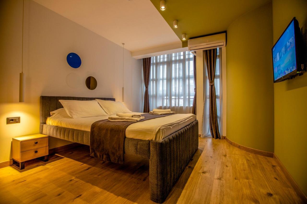 Hotel 4 Llulla Prishtinë Luaran gambar