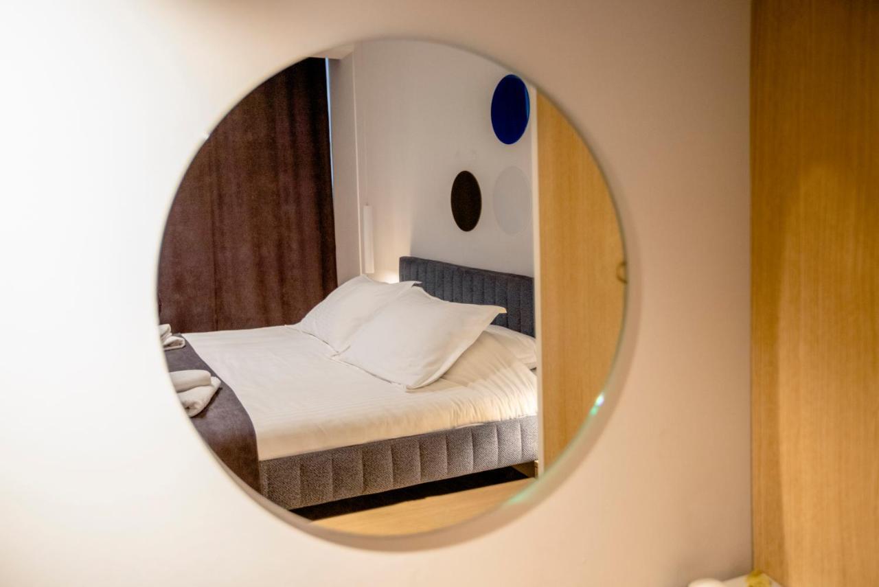 Hotel 4 Llulla Prishtinë Luaran gambar