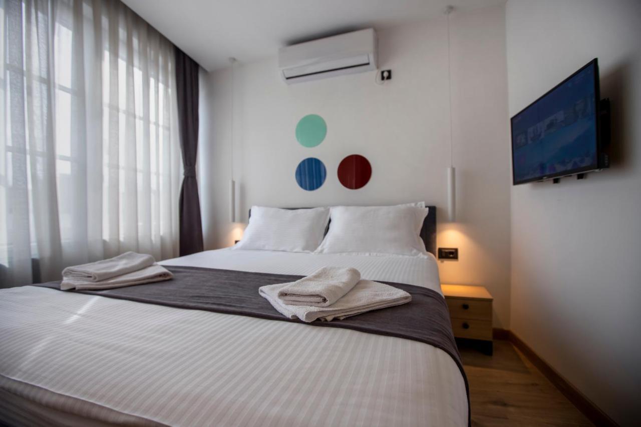 Hotel 4 Llulla Prishtinë Luaran gambar