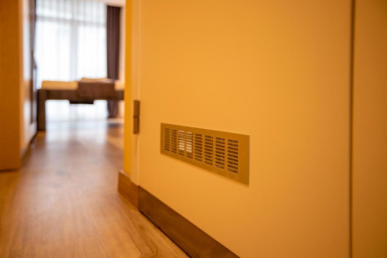 Hotel 4 Llulla Prishtinë Luaran gambar