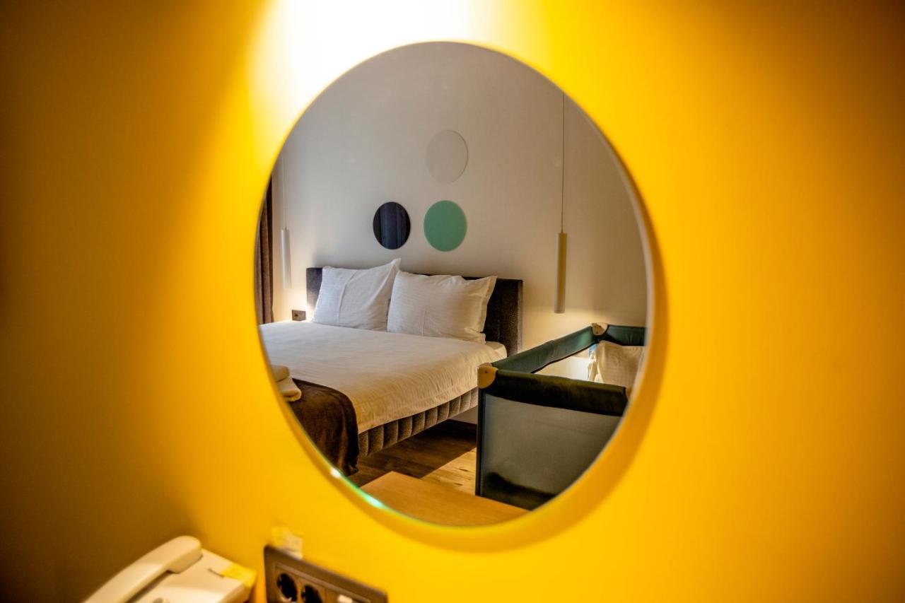Hotel 4 Llulla Prishtinë Luaran gambar